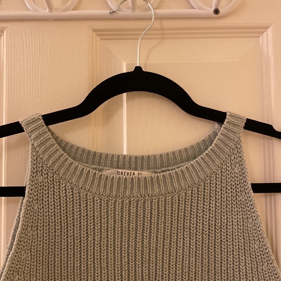 🎉 5/$30 - Light Green Sweater Tank Top - Picture 4 of 6